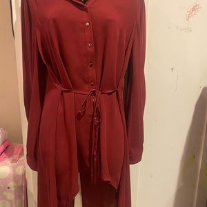 Bebe Beautiful blouse, nice color and elegant